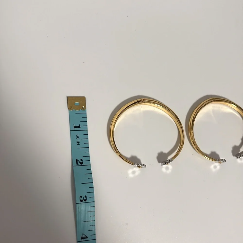 Lot of 2x NEW [kate spade] Spades & Studs Gold Metal Cuff Flower Bracelets - Picture 14 of 14